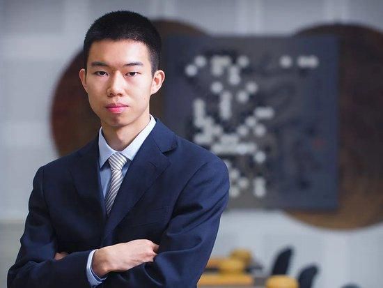 《我和我的家乡》冲击25亿 《喜宝》升居亚军 2020-10-20 10月19日，周一全国院线总票房4952.3万。